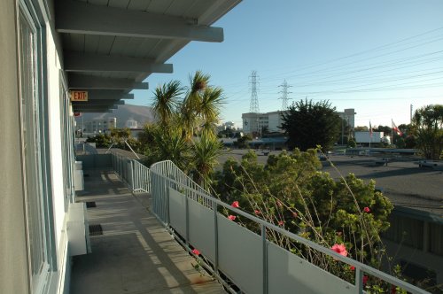 The view from the first hotel where we stayed. San Francisco (2007)