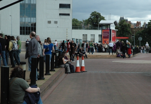 Lots of people waiting to get in to the event. Luckily we bought the tickets before hand, so our queue was shorter. London (2008)