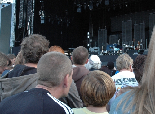 The crowd wait for the first band, Guillemots, to come on stage. Manchester (2008)