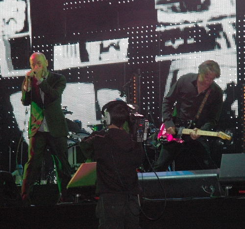 Michael Stipe sings his heart out. Manchester (2008)