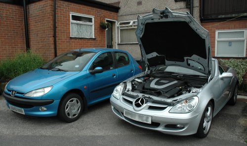 Look at the huge bonnet on that bad boy! Sutton-In-Ashfield (2007)