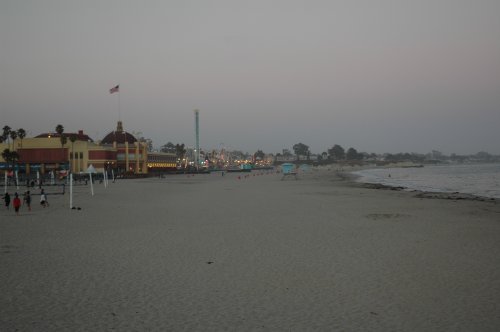 Volleyball and other sports are played on the beach. Santa Cruz (2007)