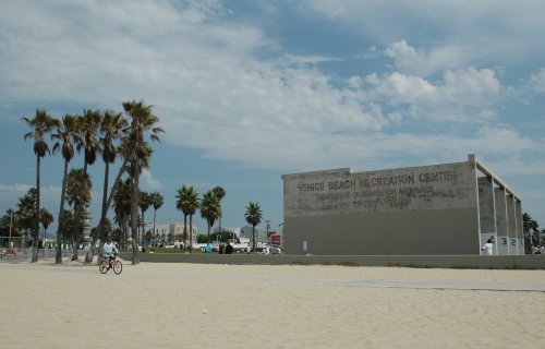 The Venice Beach Recreation Centre, where people come together to play with balls. Los Angeles (2007)
