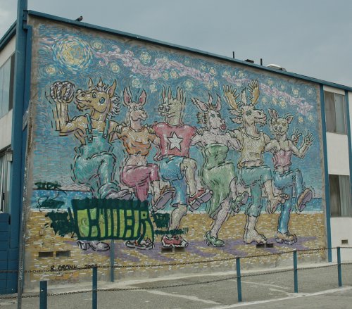 Venice Beach graffiti giving the impression of motion. Los Angeles (2007)