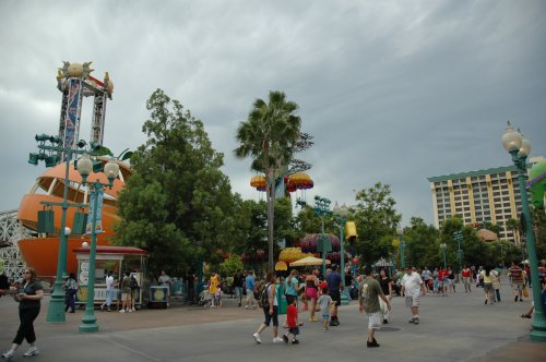 There were lots of people, but the queues at Disney's 