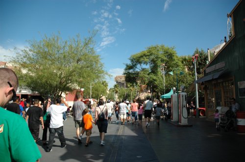 Why have I got 3 pictures of same bunch of people walking? Los Angeles (2007)