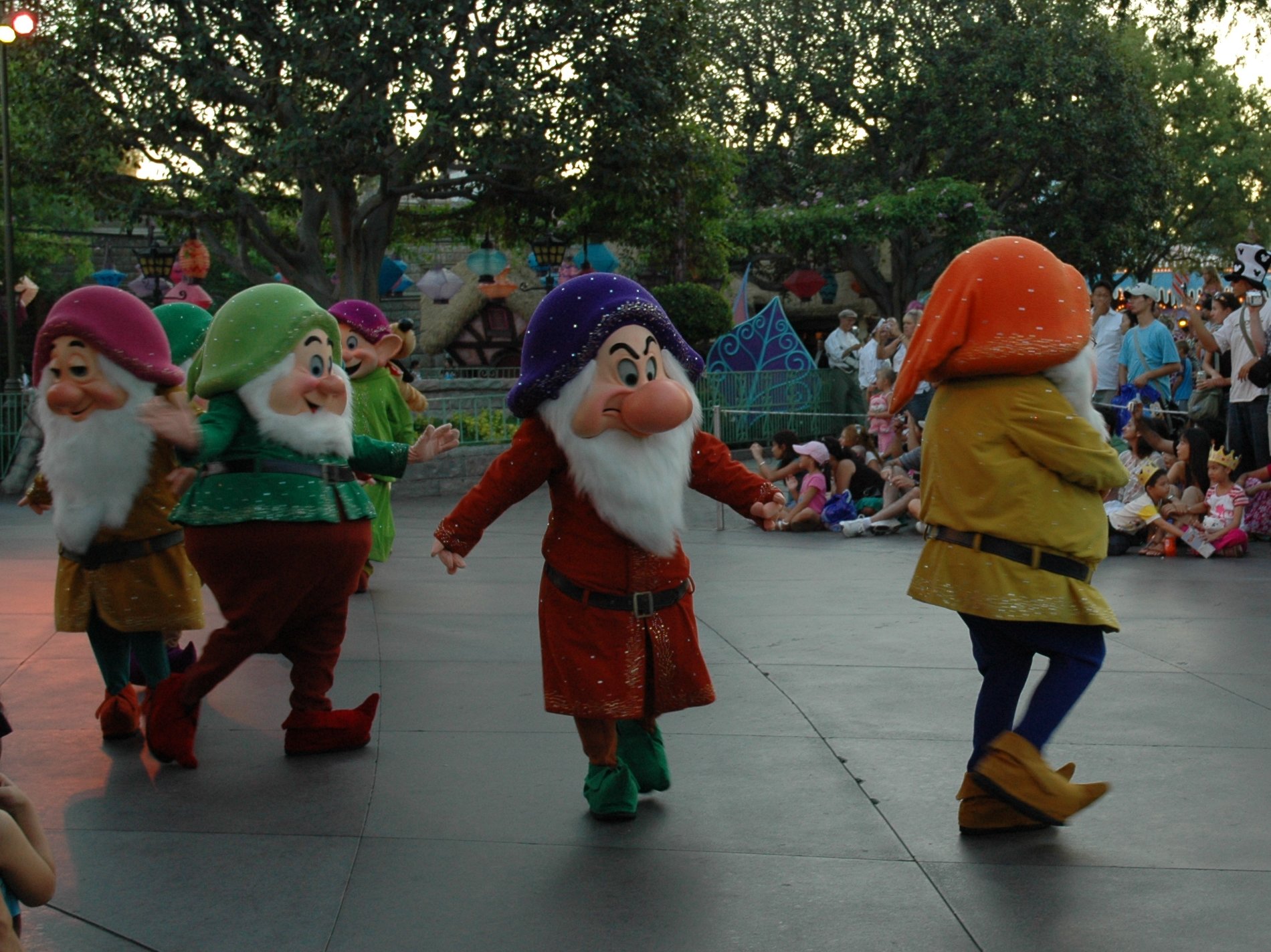 Grumpy and his dwarf pals… I'm not sure where Snow White is though? Los Angeles (2007)
