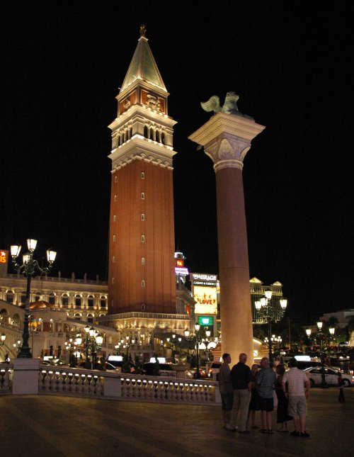 Replica Venice looks great at night. Las Vegas (2007)