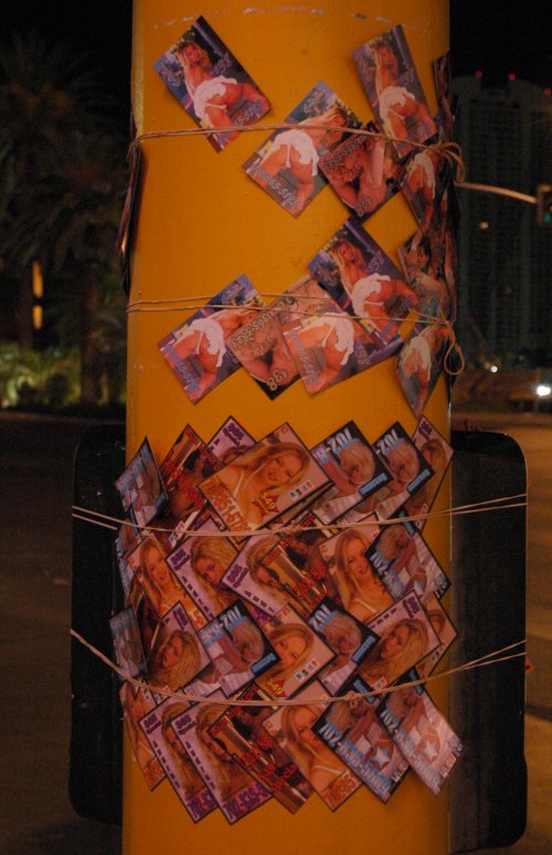 You can do more in Vegas than gamble… although it looks a gamble to what you might get if you phoned one of those numbers. All night, Mexicans were trying to give us these cards as we walked up and down the strip… snap, snap. Las Vegas (2007)