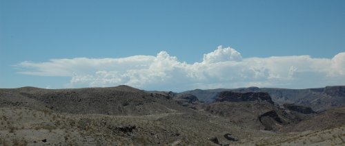 We drove through a lot of pretty desert areas in Arizona as you can imagine. Arizona (2007)
