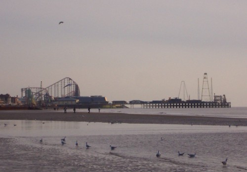 A really tall rollercoaster and other fun rides, Blackpool (2006)