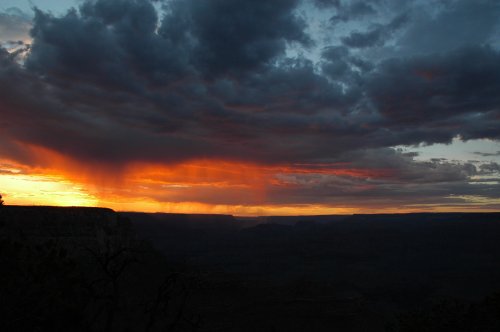 Photo #784a of the sun going down over the Grand Canyon. Arizona (2007)