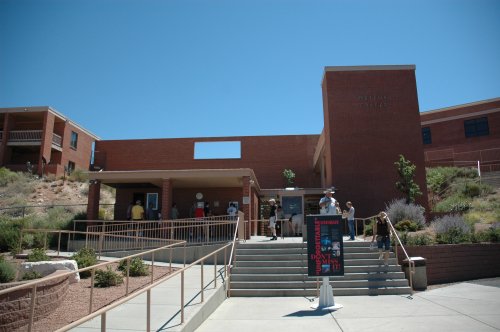 The entrance to the Meteor Crater. Not much of a queue the entrance fee was $15 each. Arizona (2007)