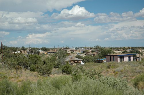 Quite a sizable town in the desert… mostly Native American Indians live in this area. Arizona (2007)