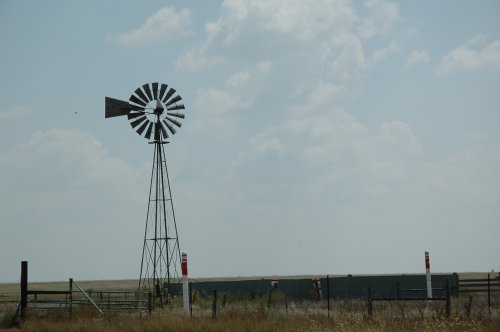 A night little windmill. Texas (2007)