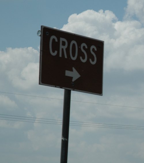 Is the cross this way? Or is this where we cross? Texas (2007)